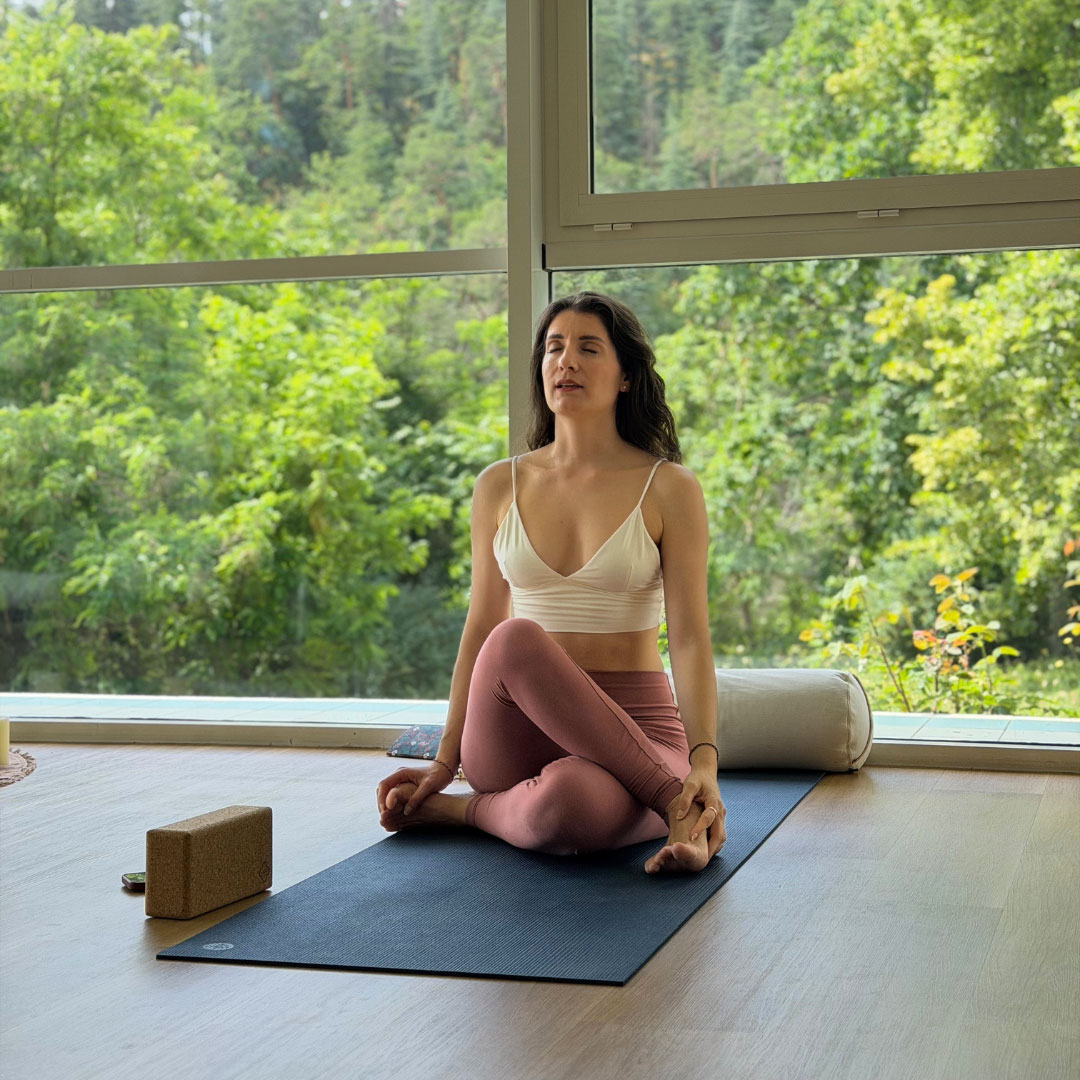 La matinée 100% GIRLY - Yoga féminin sacré, Nutrition Ayurveda & Brunch – Image 6